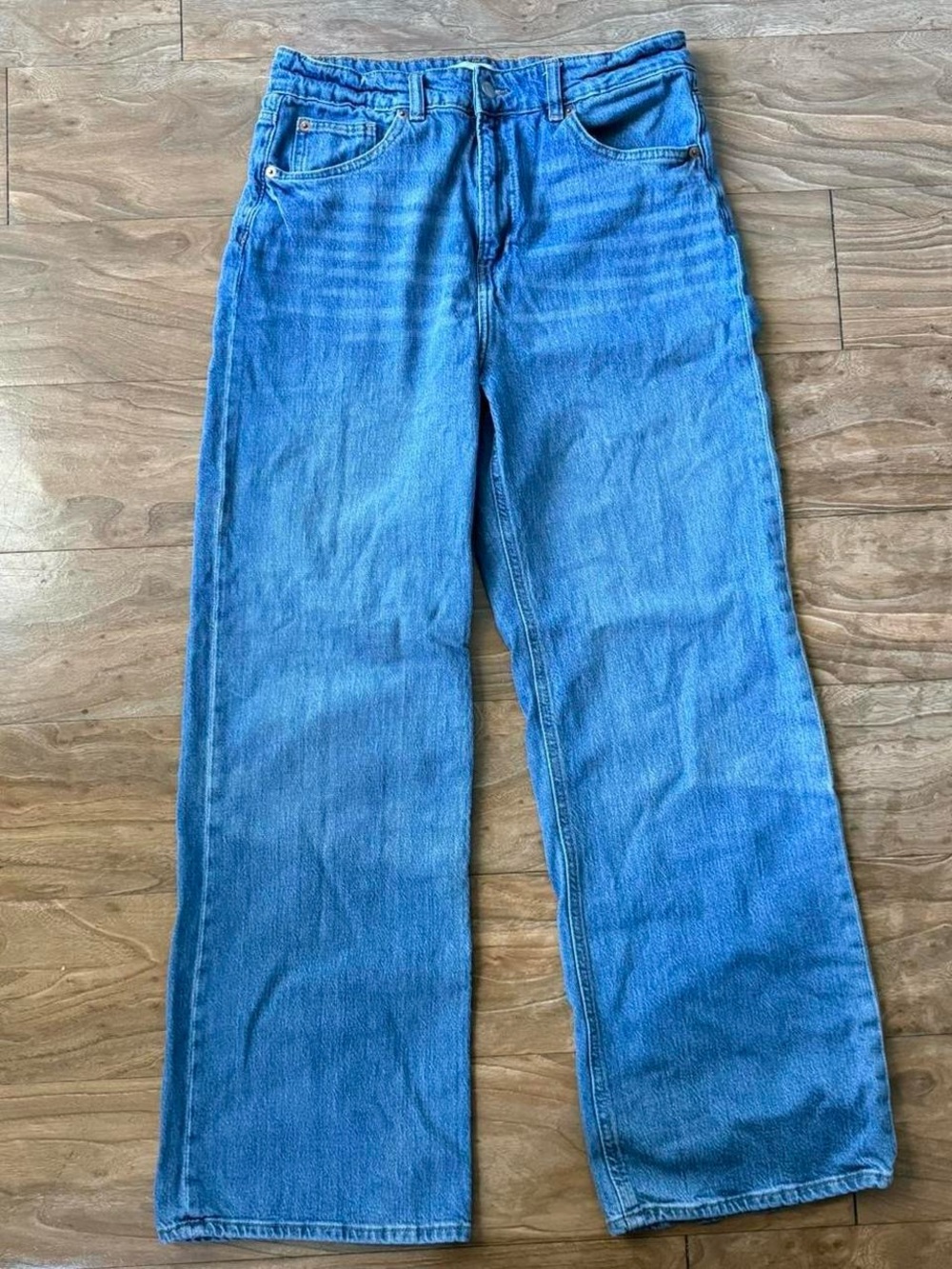 H&M Women's Jeans in Bright Blue Wash
